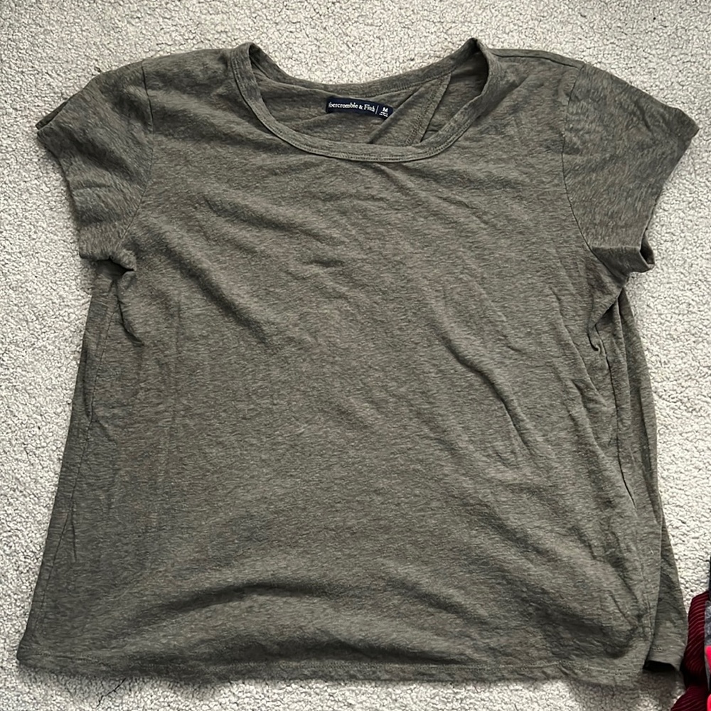 Abercrombie Shirt (Open Back)